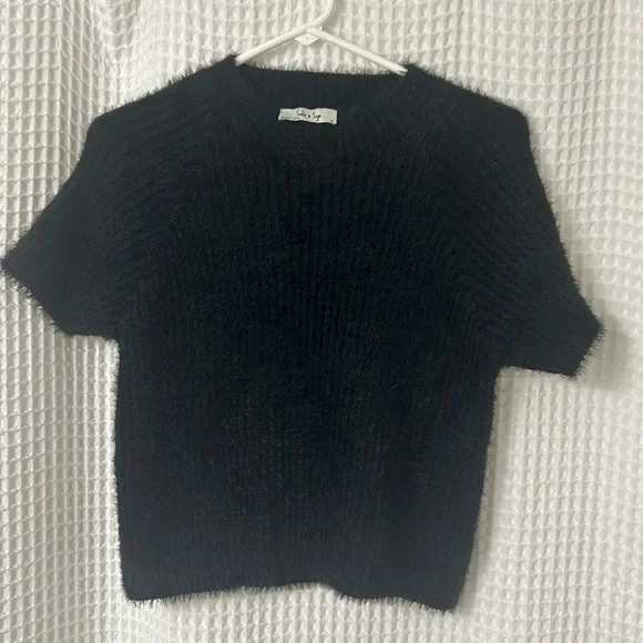 NWOT Sadie & Sage Rudy Ribbed Short Sleeve Sweater Black Medium - Picture 7 of 10